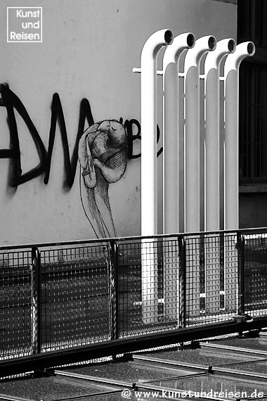 Graffito an der Place Igor Stravinsky - Paris