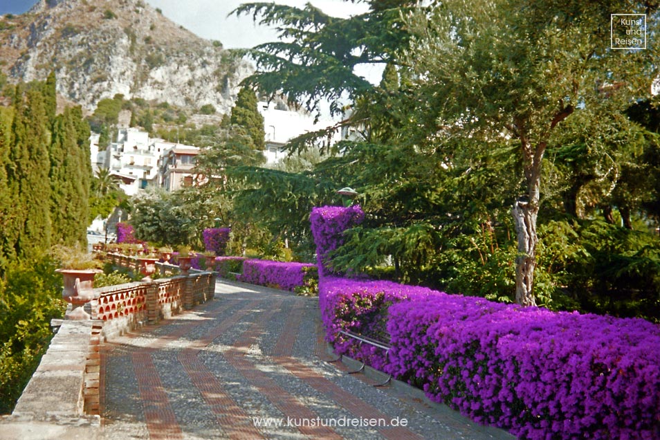 Promenade Englischer Garten, Taormina